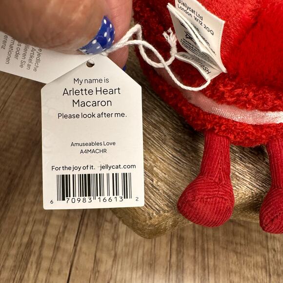 Jellycat Macaron Arlette Heart Macaron Jellycat Valentines Day NEW - Picture 8 of 9